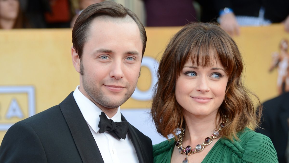 Alexis Bledel and Vincent Kartheiser Are Divorcing After 8 Years of Marriage