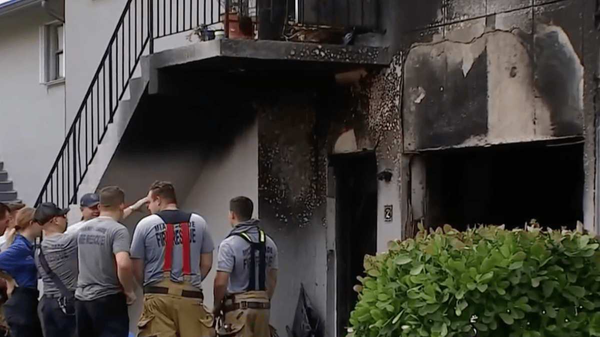 Apartment Fire in Southwest Miami-Dade Leaves 1 Dog Dead, Several ...