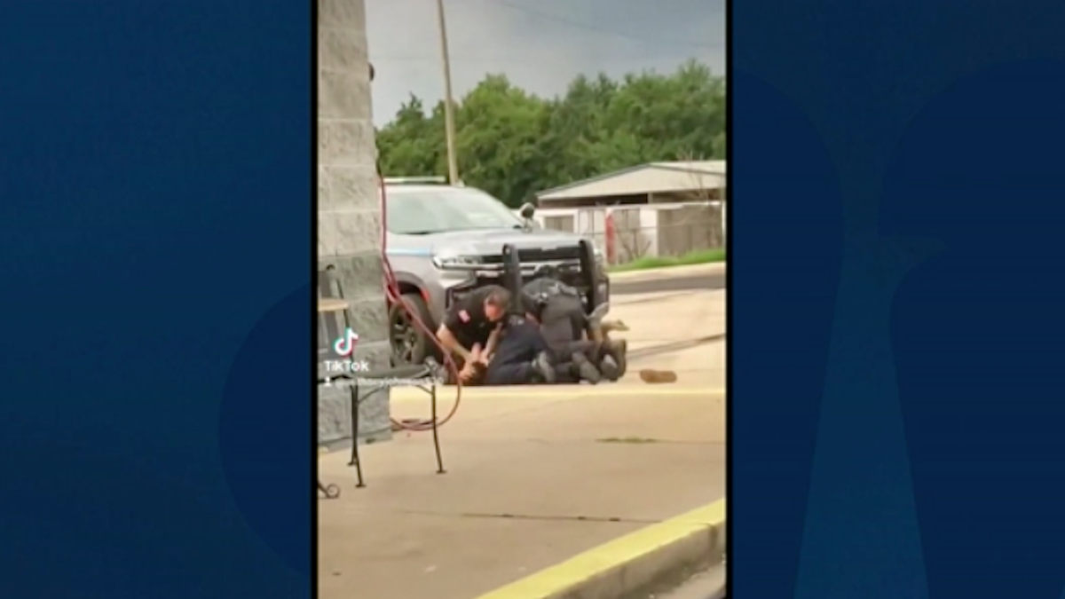 3 Arkansas Officers Suspended After Video Surfaces Show Police Beating ...