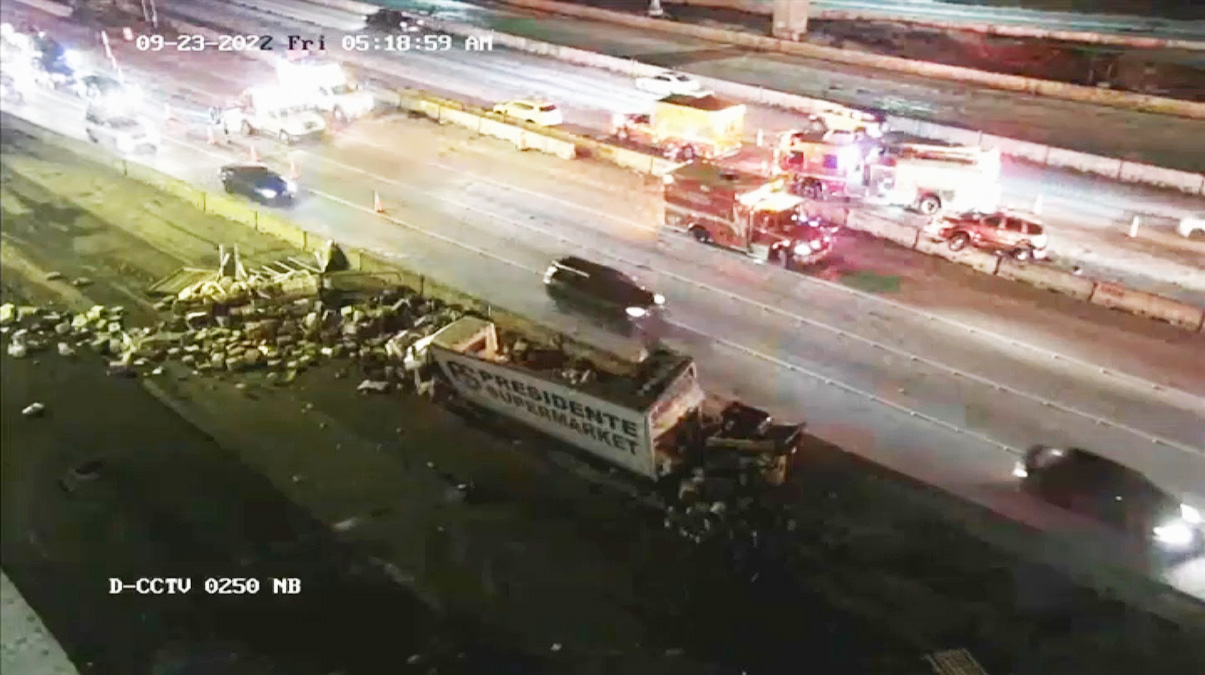 Crash Involving Tractor Trailer Closes Lanes of I-95 in Fort Lauderdale