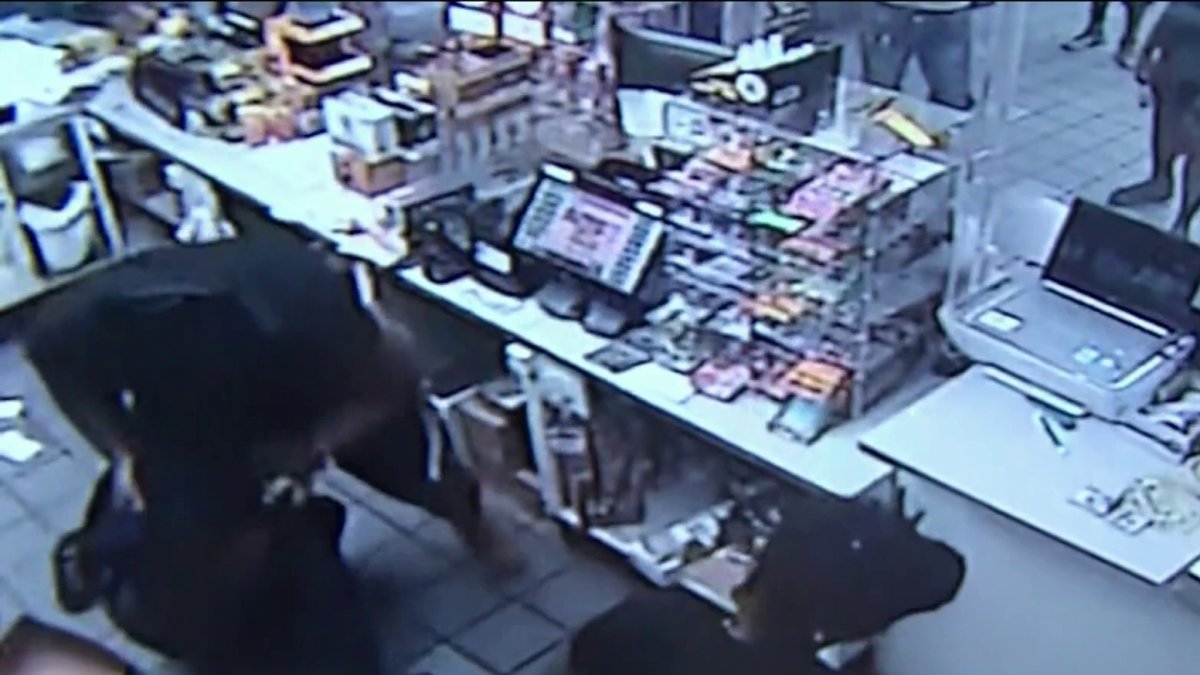 Gas Station Cashier Attacked After Argument with Customers: Lauderhill ...