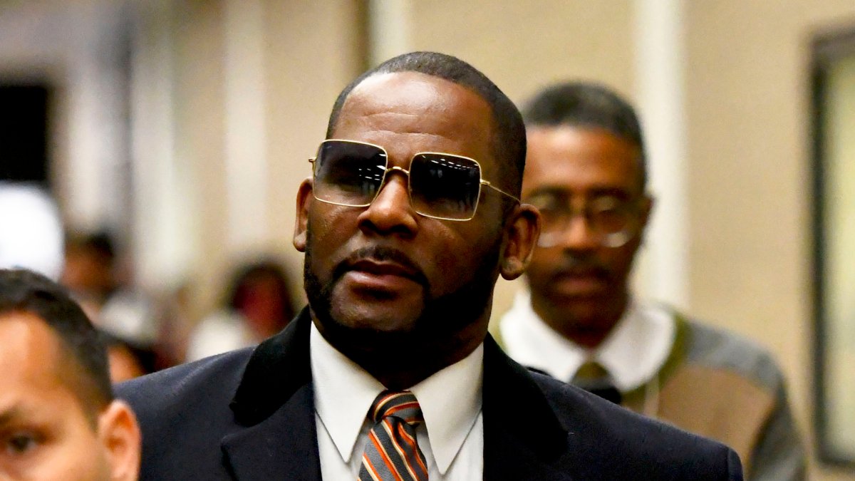 Chicago Prosecutor Drops Intercourse Abuse Costs Versus R. Kelly
