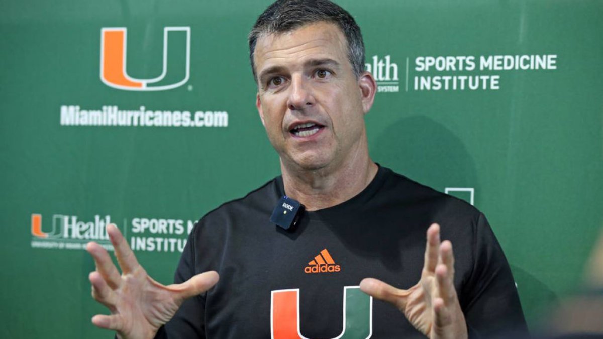 Miami Hurricanes coach Mario Cristobal adds recruits, DC Kevin Steele