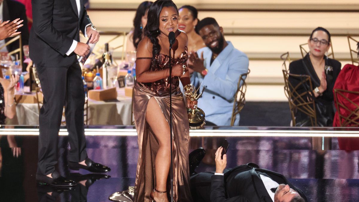 Jimmy Kimmel Apologizes to Quinta Brunson for His Controversial Emmys Little bit