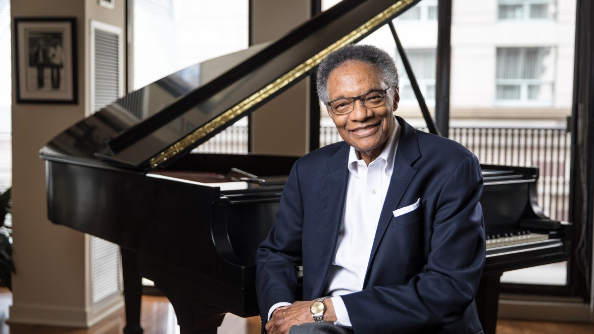Renowned Jazz Pianist Ramsey Lewis Dies at 87
