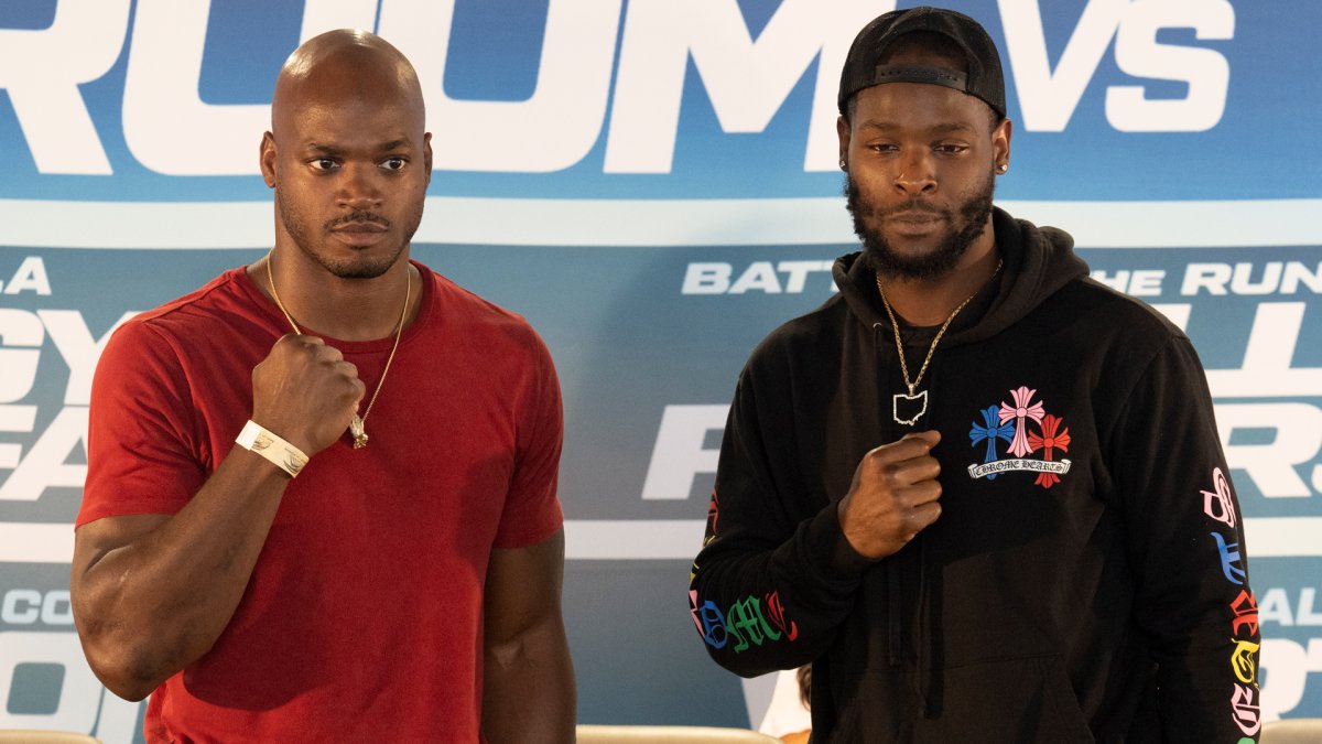 Le'Veon Bell KO's Adrian Peterson in exhibition boxing match between former  All-Pro backs