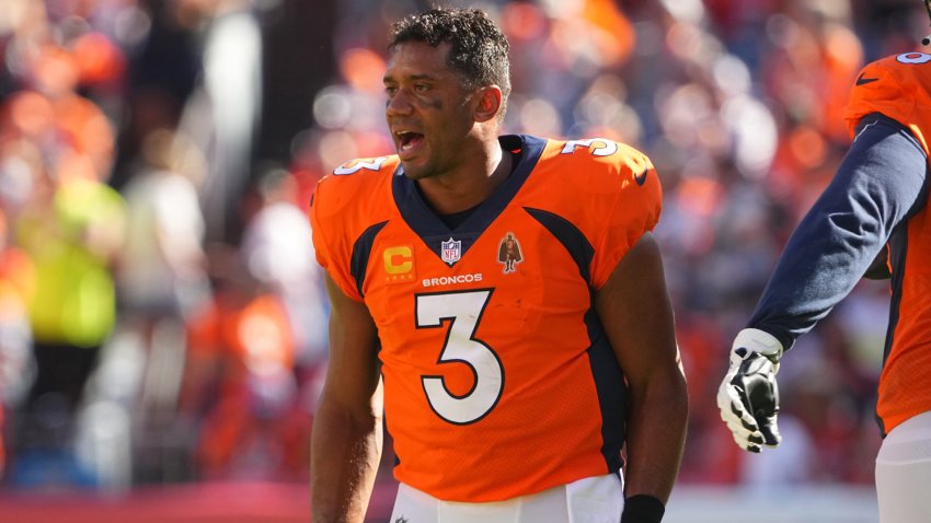 Russell Wilson gets 5-year, $245M extension from Broncos