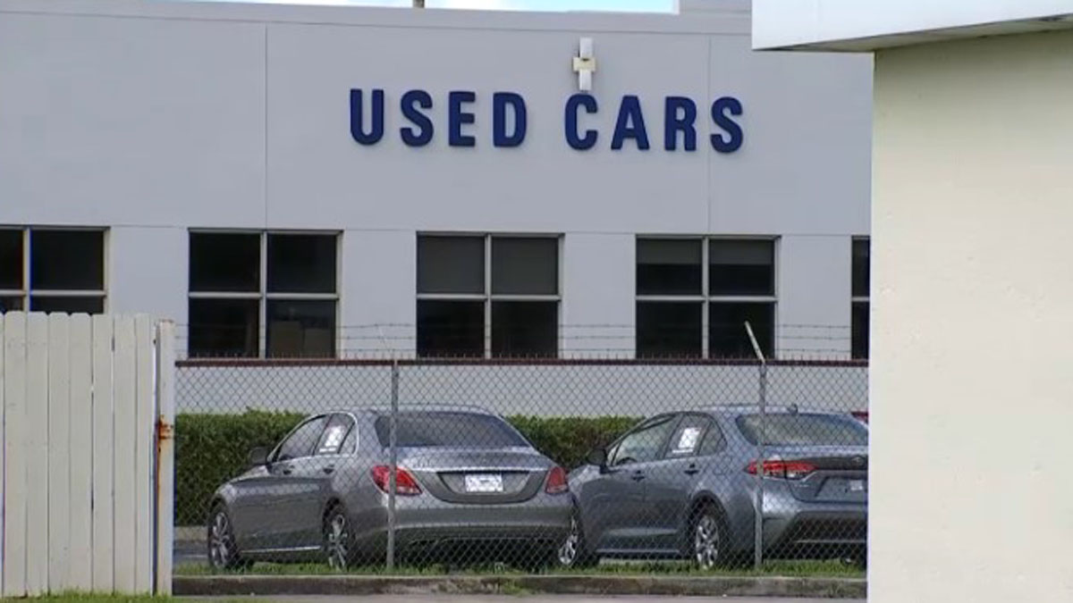 More Than a Dozen Arrested in $1 Million Car Theft Ring in Miami-Dade