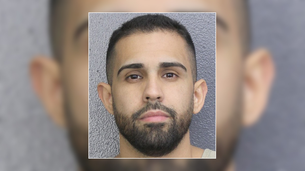 Ex-Federal Corrections Nurse Pleads Guilty to Smuggling Drugs Into ...