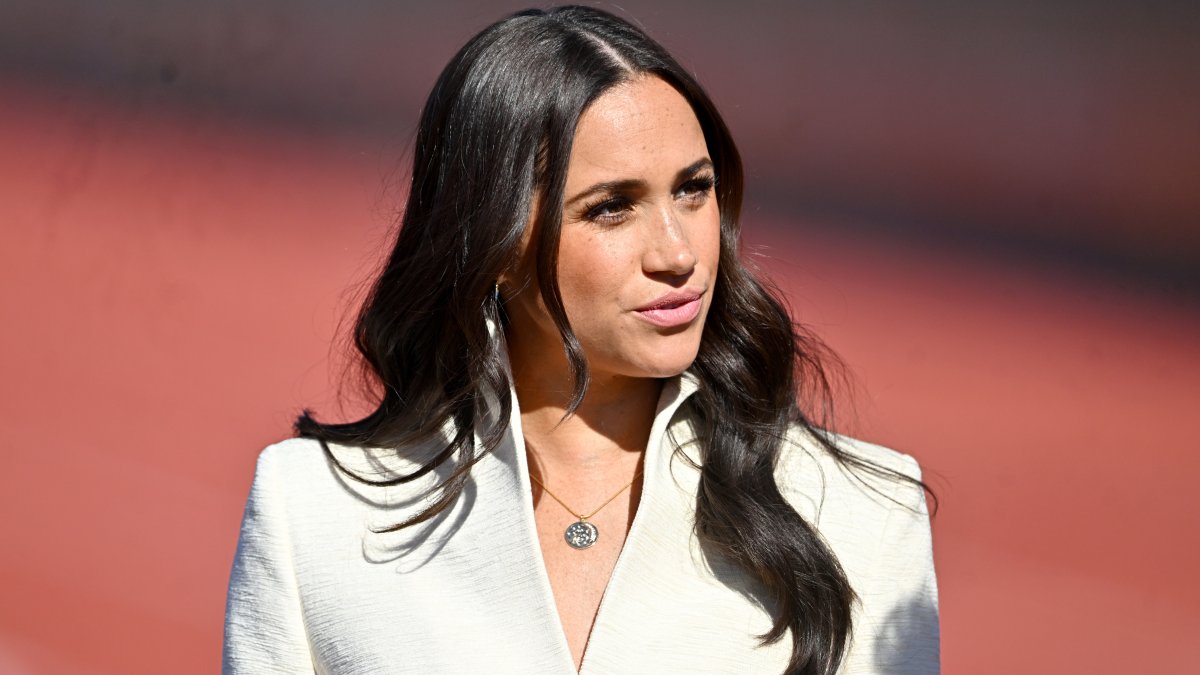 Meghan Markle Discusses the ‘Angry Black Woman’ Stereotype with Issa Rae and Ziwe Meghan Markle Discusses the ‘Angry Black Woman’ Stereotype with Issa Rae and Ziwe