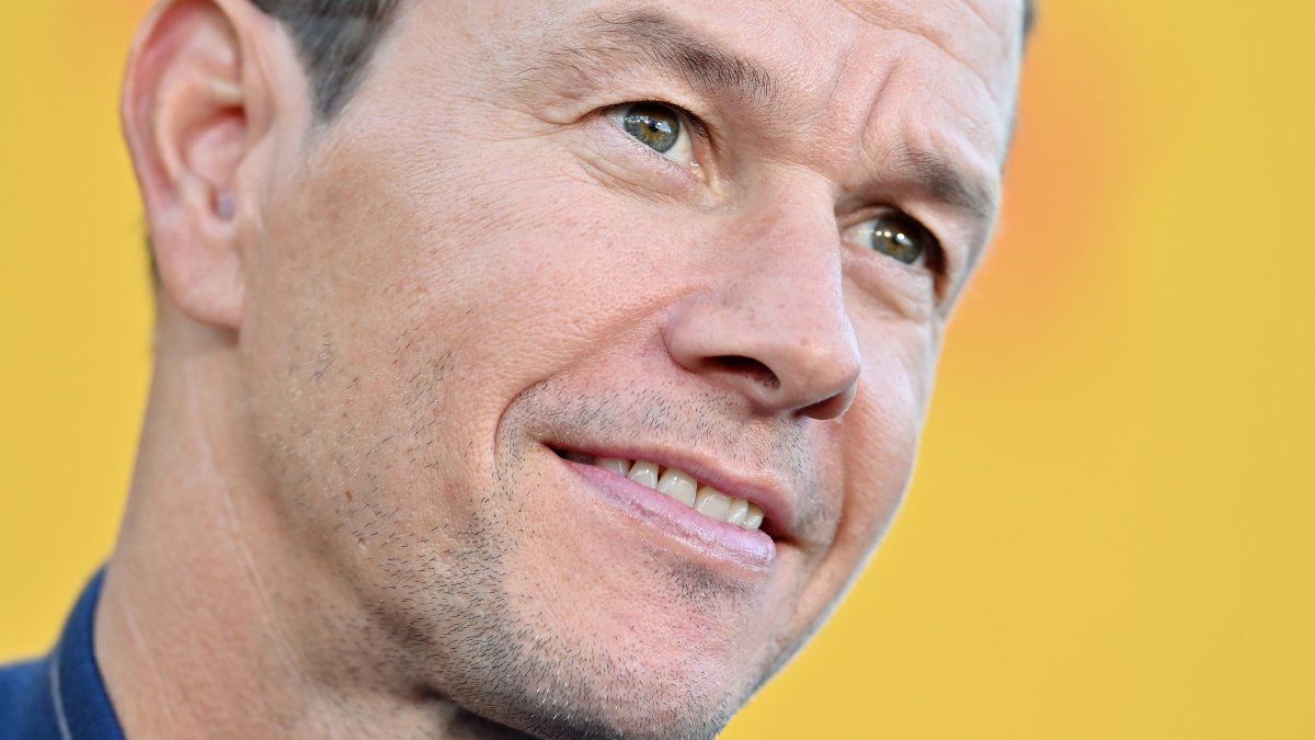 Mark Wahlberg Shares He Listens to His Late Mom’s Voicemails ‘Often’