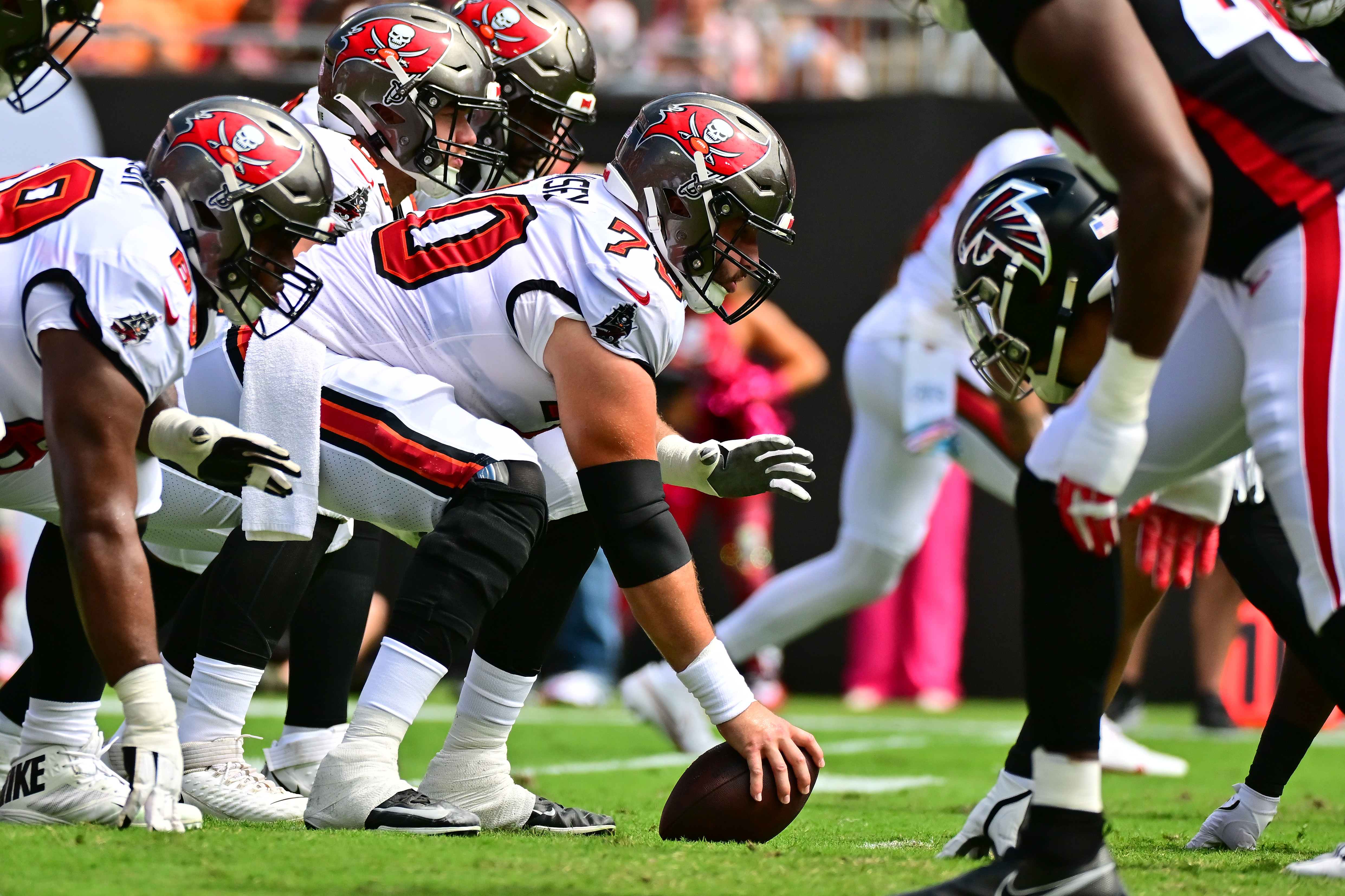 Kid runs on field at Bucs game, gets slammed into ground by security guard