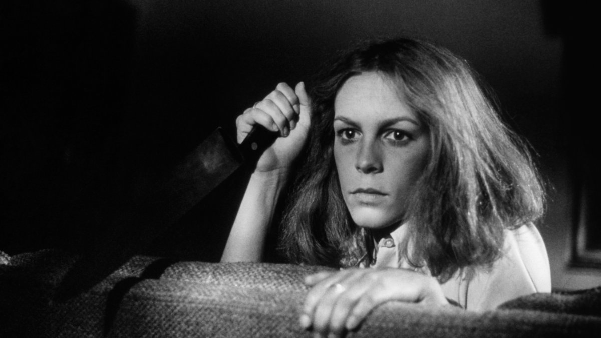 See a Youthful Jamie Lee Curtis on the Set of ‘Halloween’ in These 70s-Period Pictures