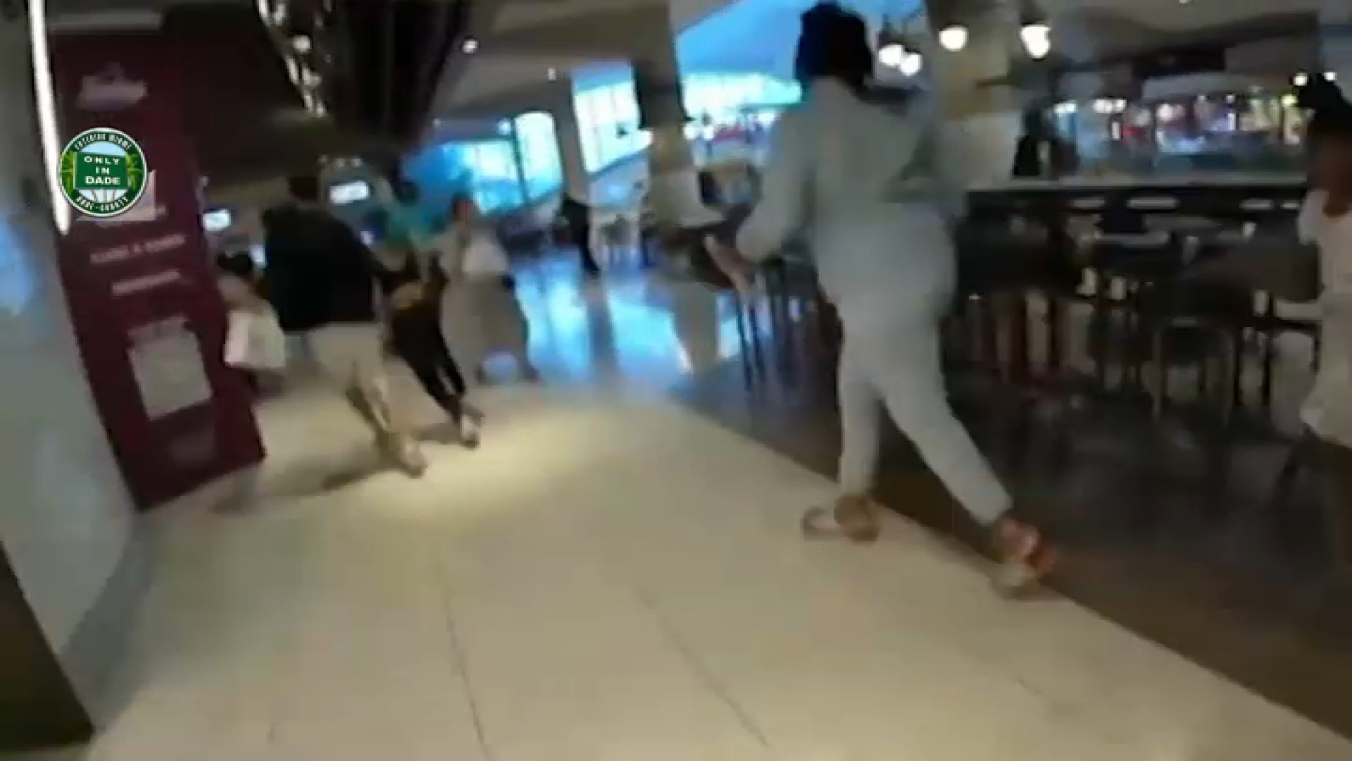 Police Give All-Clear After Pepper Spray Scare at Aventura Mall