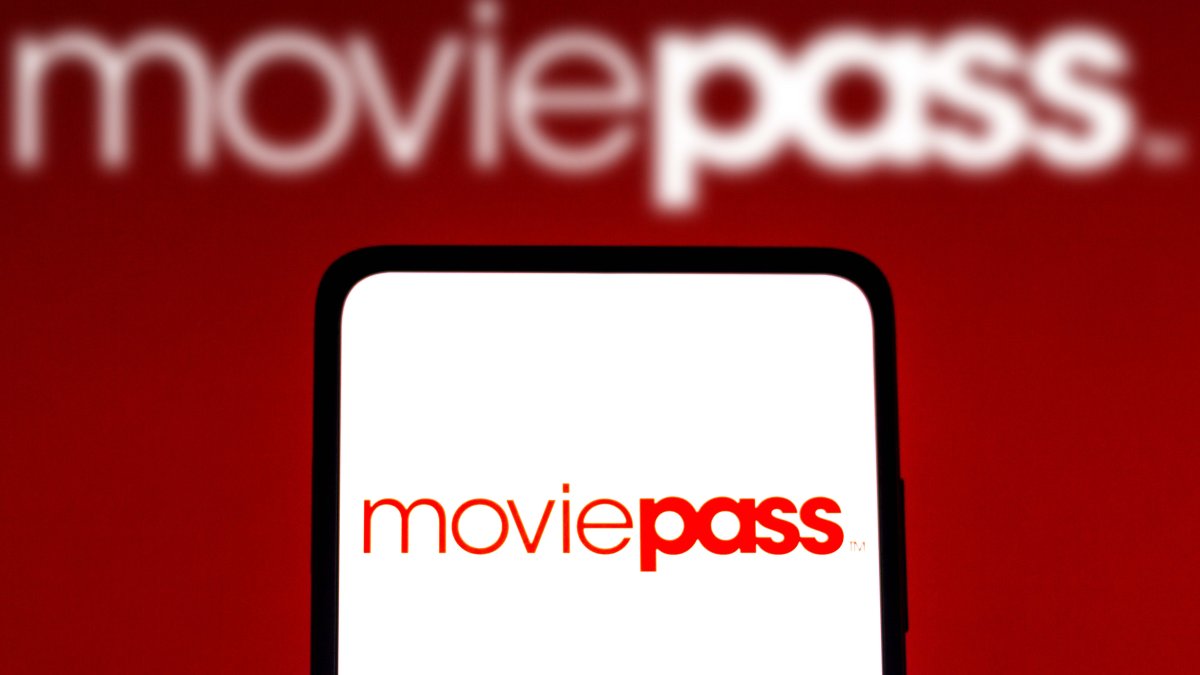 Federal Prosecutors Charge Ex-CEOs of MoviePass, Parent Company in Alleged Fraud Scheme - Vimarsana News