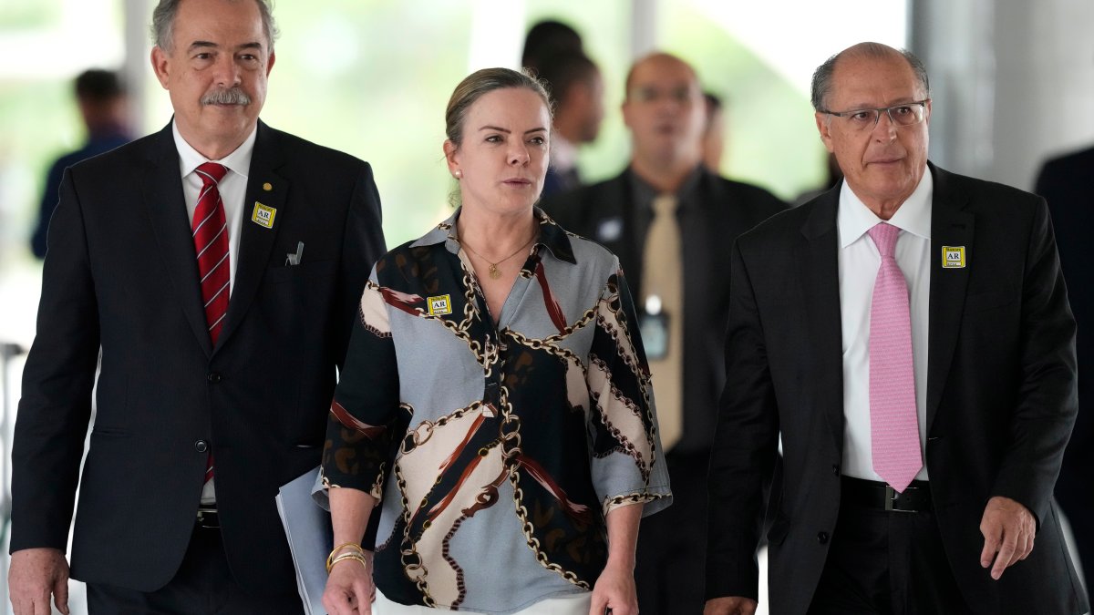 Lula's VP-Elect Meets With Bolsonaro After Election Victory – NBC 6 South Florida - Vimarsana News