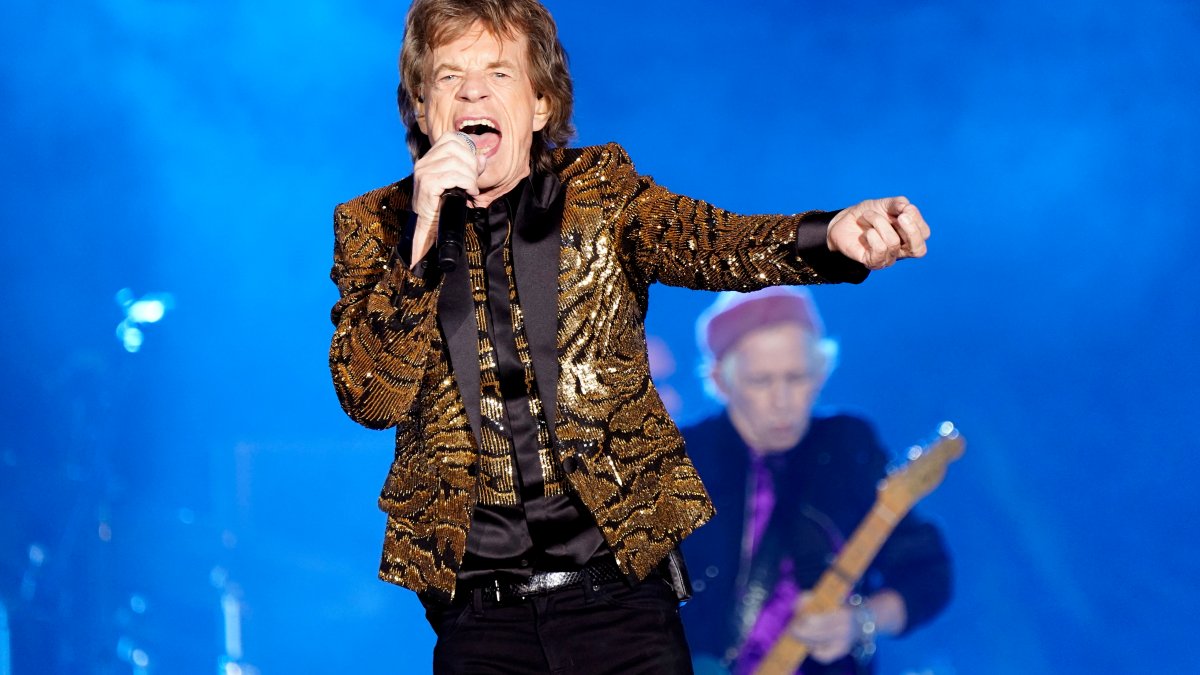 ‘Music Legends’: Rolling Stones Honored With Collectible Coin