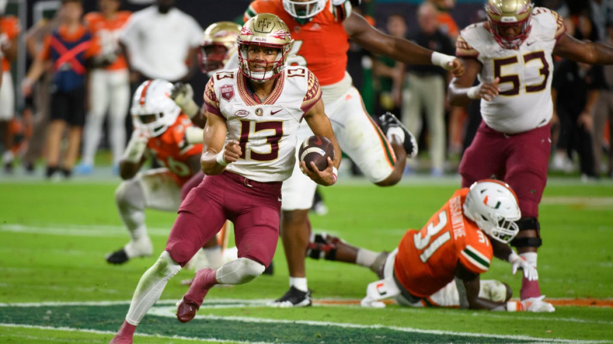 Miami Gardens, Florida, USA. 11th Nov, 2017. Miami Hurricanes