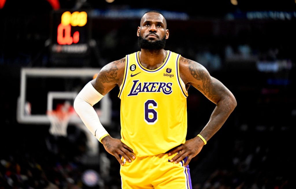Twitter Struggles With Accounts Impersonating People Like LeBron James – NBC 6 South Florida - Vimarsana News