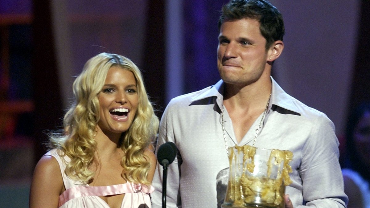 Nick Lachey Seemingly Shades Ex-Spouse Jessica Simpson With Relationship Diss