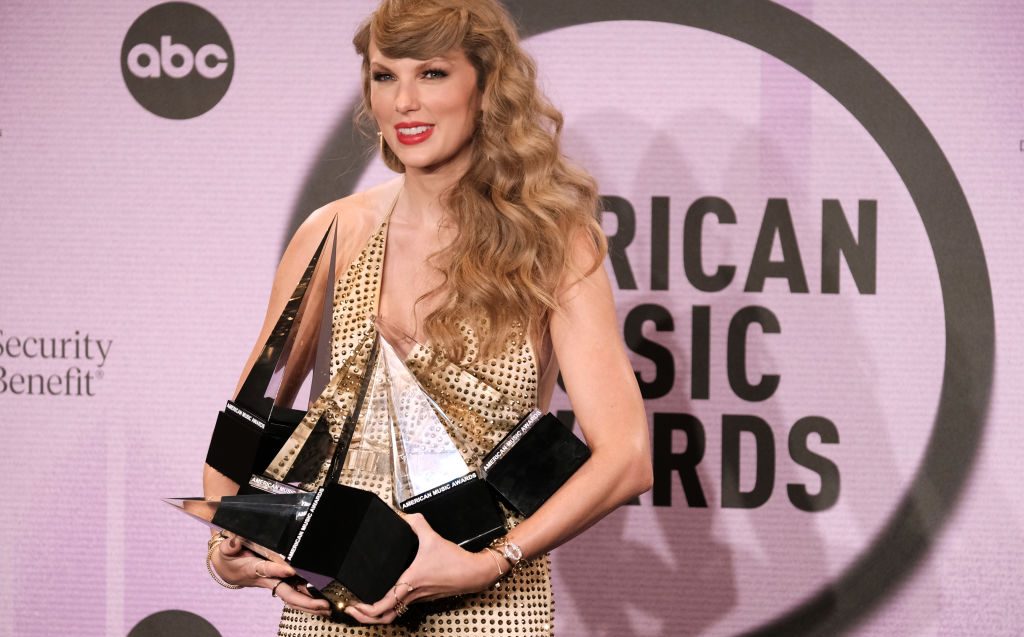 See the American Songs Awards 2022 Entire Checklist of Winners Right here
