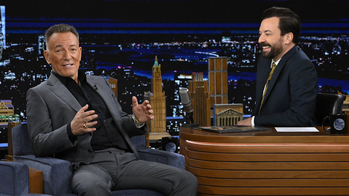 Bruce Springsteen Settles Debate Above ‘Thunder Road’ Lyrics Bruce Springsteen Settles Debate Above ‘Thunder Road’ Lyrics