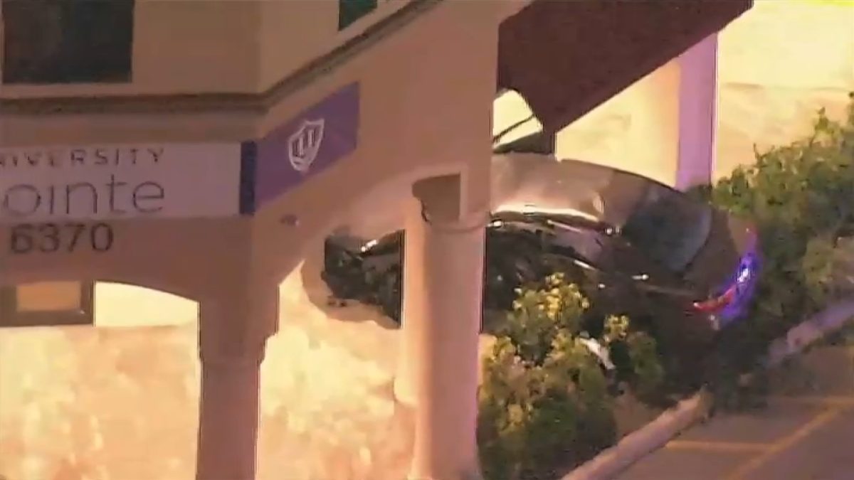 Driver Killed After Car Crashes Into Building in Davie