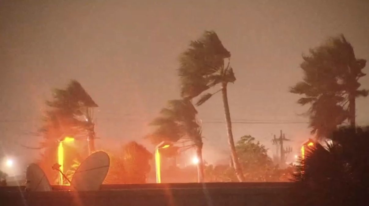 Nicole Leaves Florida Drenched and Damaged After Making Landfall as Cat. 1 Hurricane