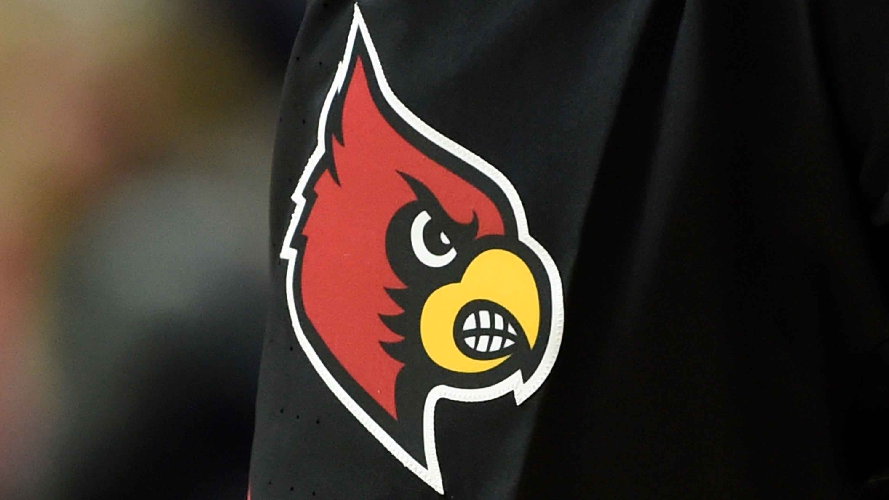 Louisville escapes major sanctions in hoops bribery case