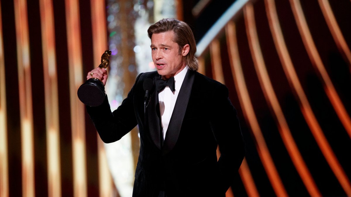 Brad Pitt vend 60% de ses productions Plan B au conglomérat de médias français MediaOne, selon des sources – NBC6 Floride du Sud