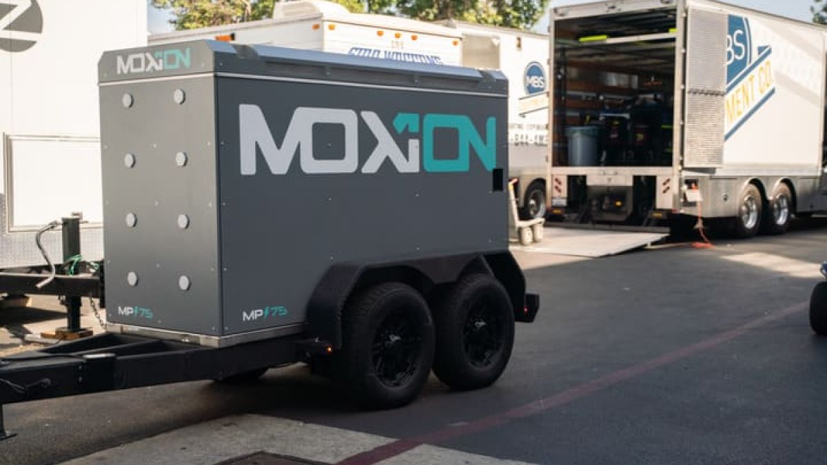 Amazon and Microsoft Are Backing This Battery-Powered Generator Startup - Vimarsana News