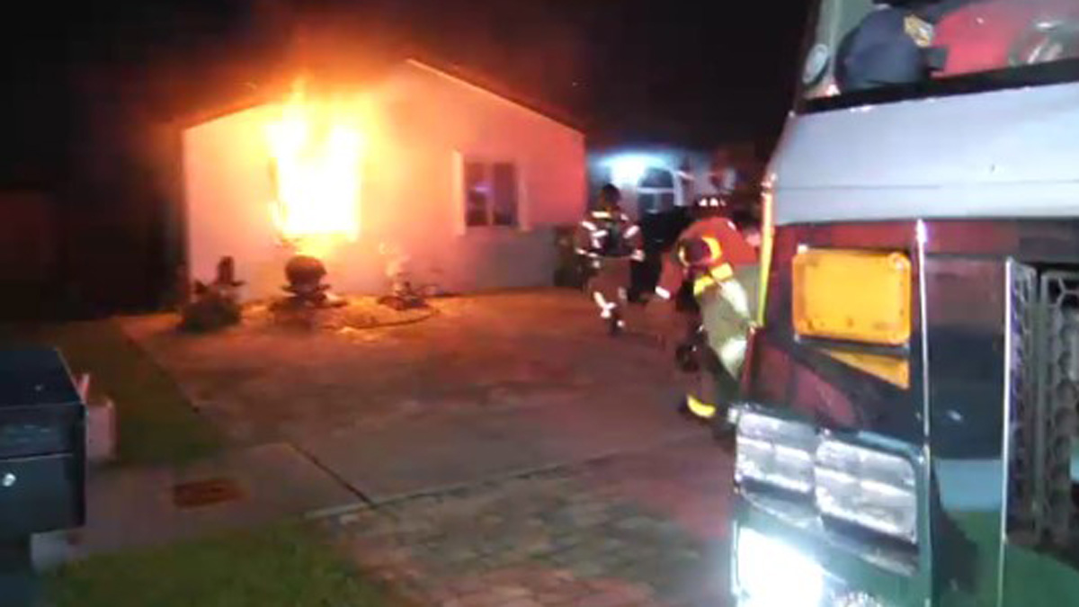 Crews Extinguish Fire That Swept Through Home in SW Miami-Dade