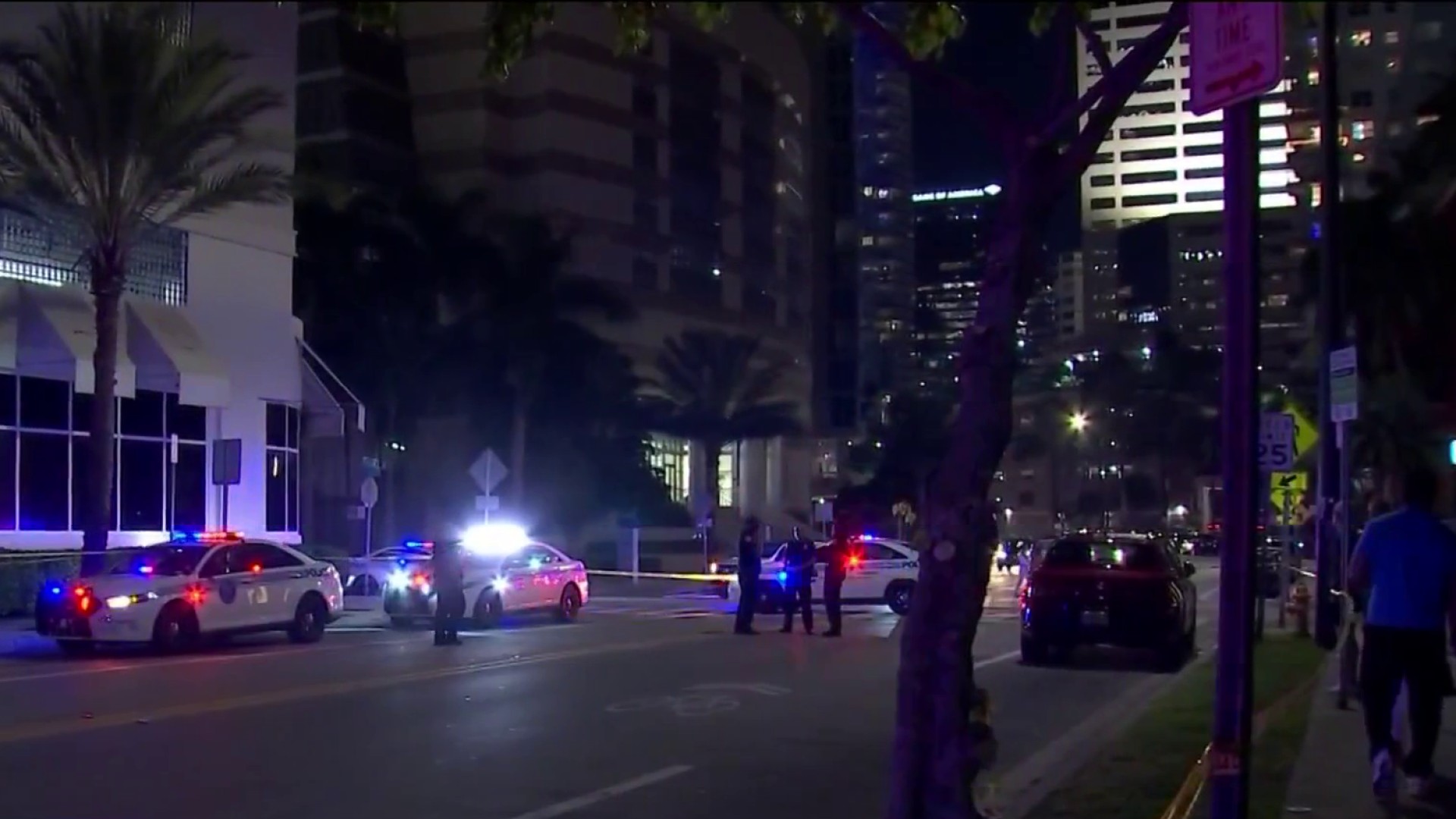 Police Searching for Suspect After Man Shot in Brickell
