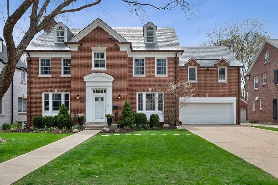 Recognize This Motion picture-Popular Suburban Chicago Home? It Just Sold For .6M. Here is a Appear Inside of