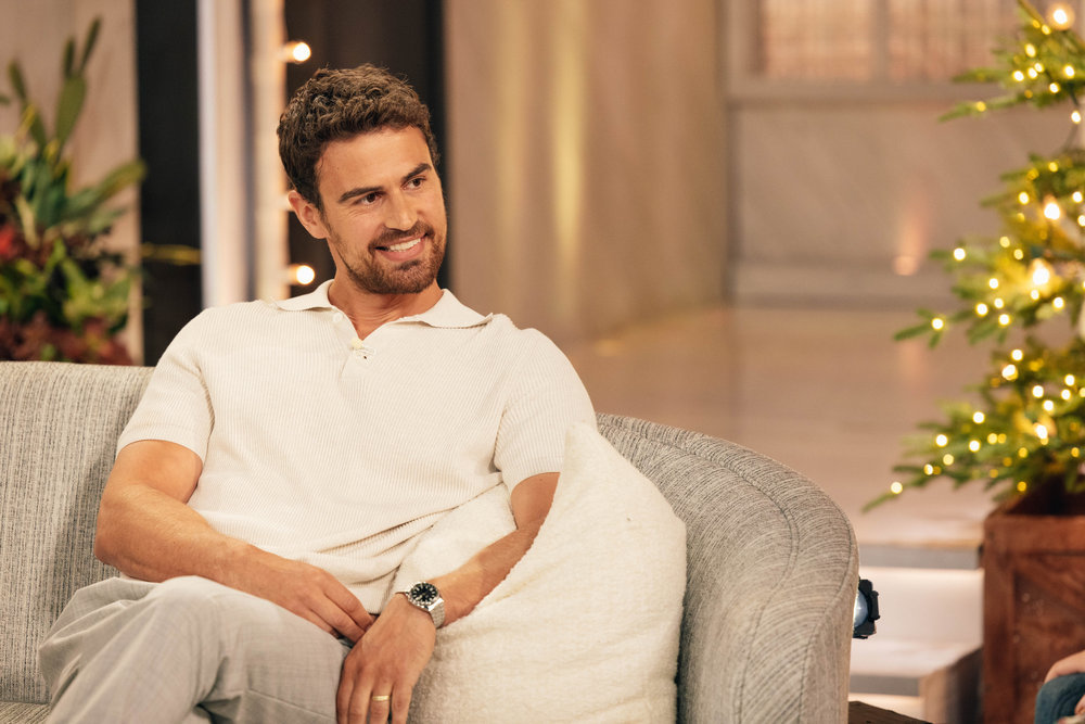 ‘White Lotus’ Star Theo James Shares His Possess Horrifying Travel Tale ‘White Lotus’ Star Theo James Shares His Possess Horrifying Travel Tale