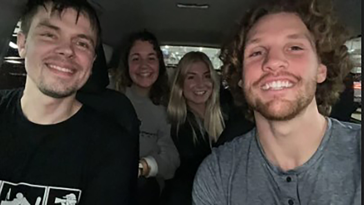 Four Strangers Drive From Florida to Cleveland After Flights Get