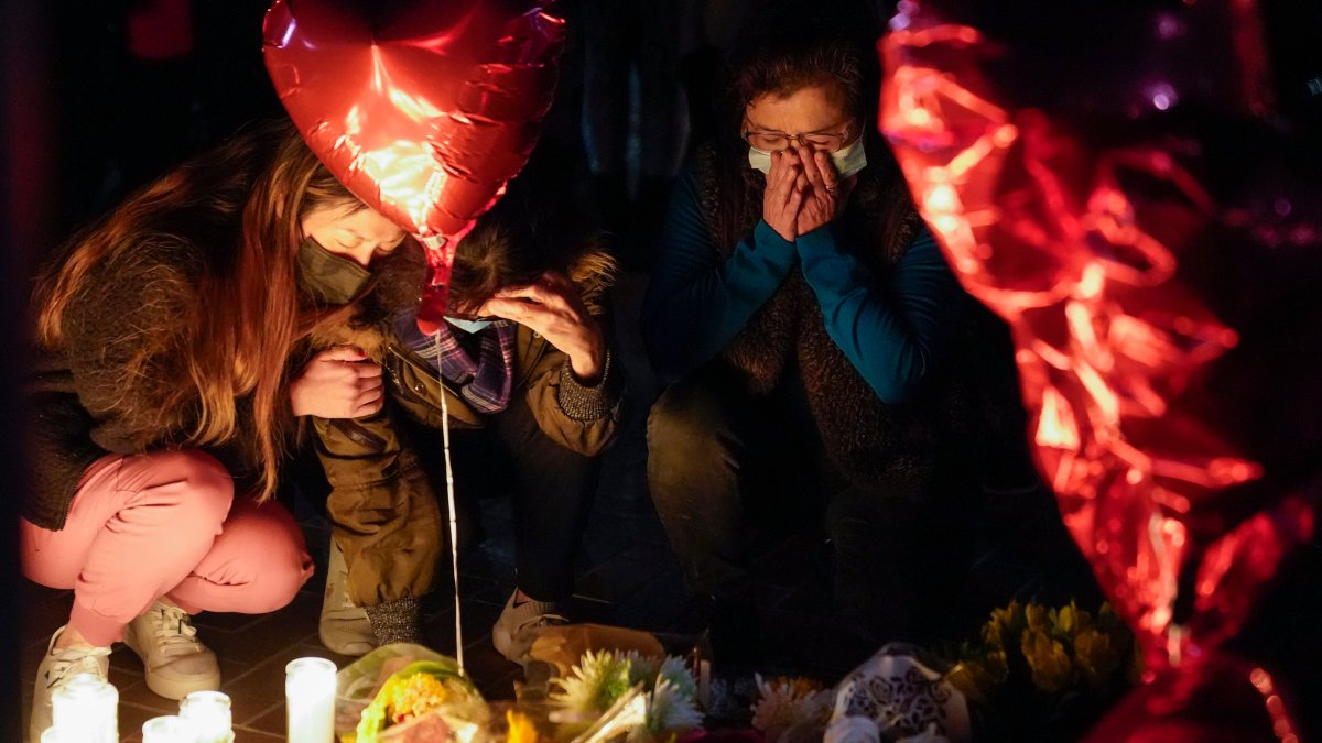 Are Americans Giving Up in the Battle Against Gun Violence? – NBC 6 South Florida - Vimarsana News