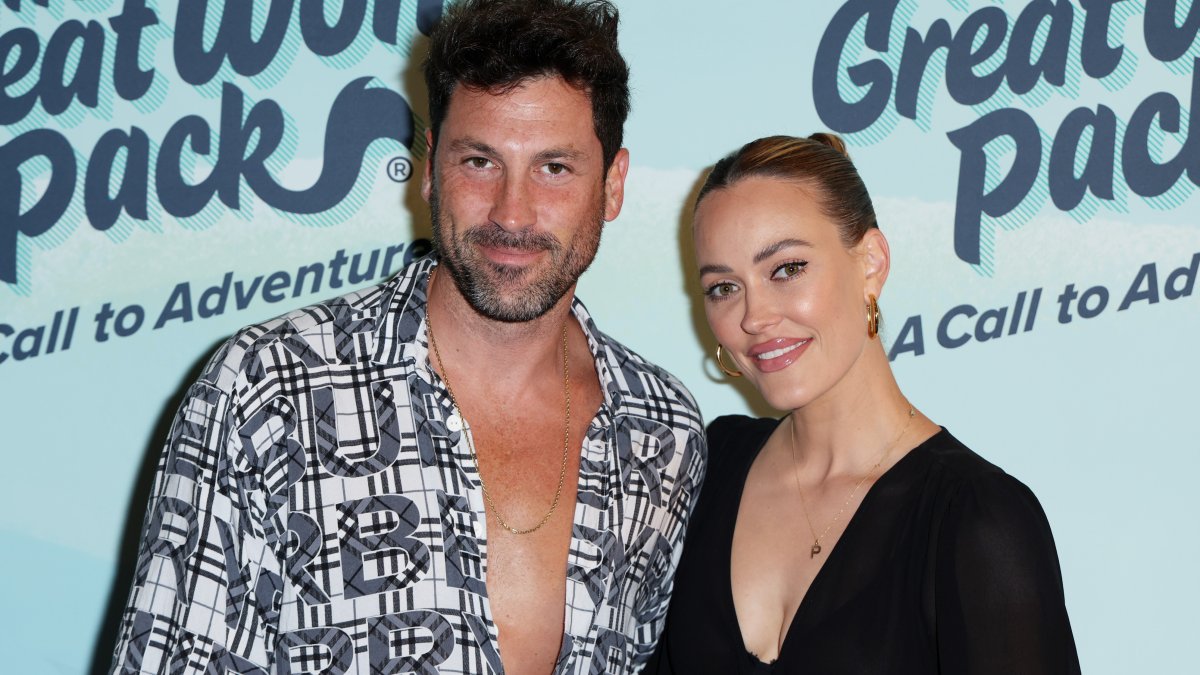 ‘DWTS’ Peta Murgatroyd Is Expecting