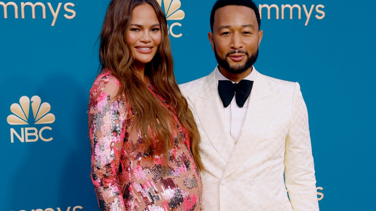 Chrissy Teigen Offers Beginning, Welcomes Child With John Legend