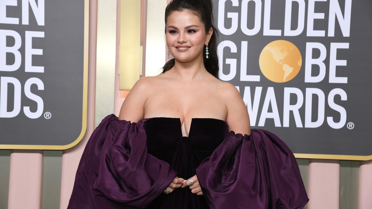 Selena Gomez Appears to Answer to Body-Shaming Comments Pursuing Her Visual appeal at Golden Globes