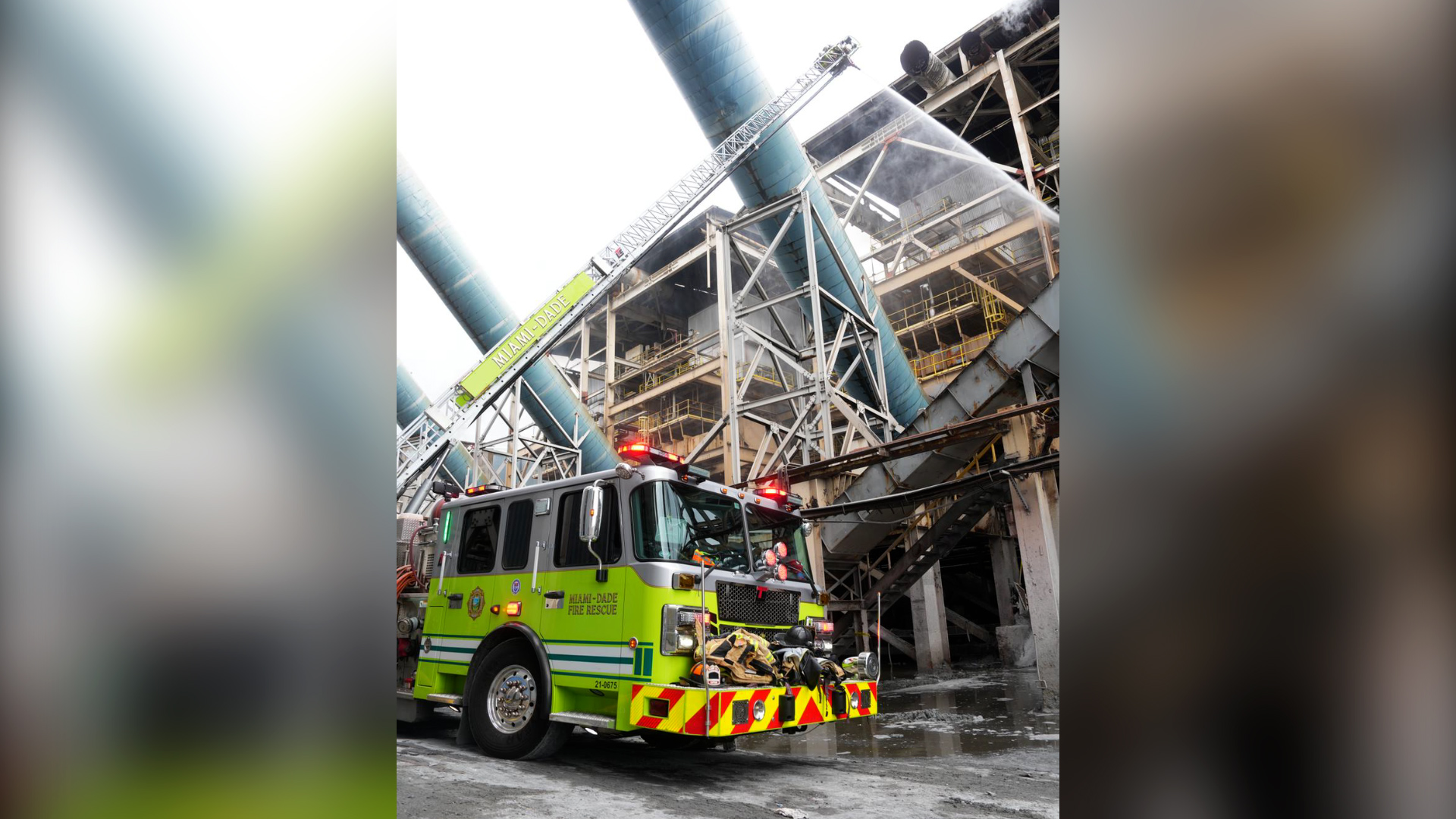 In Photos: Shocking Images Show Crews Battle Massive Fire at Doral ...