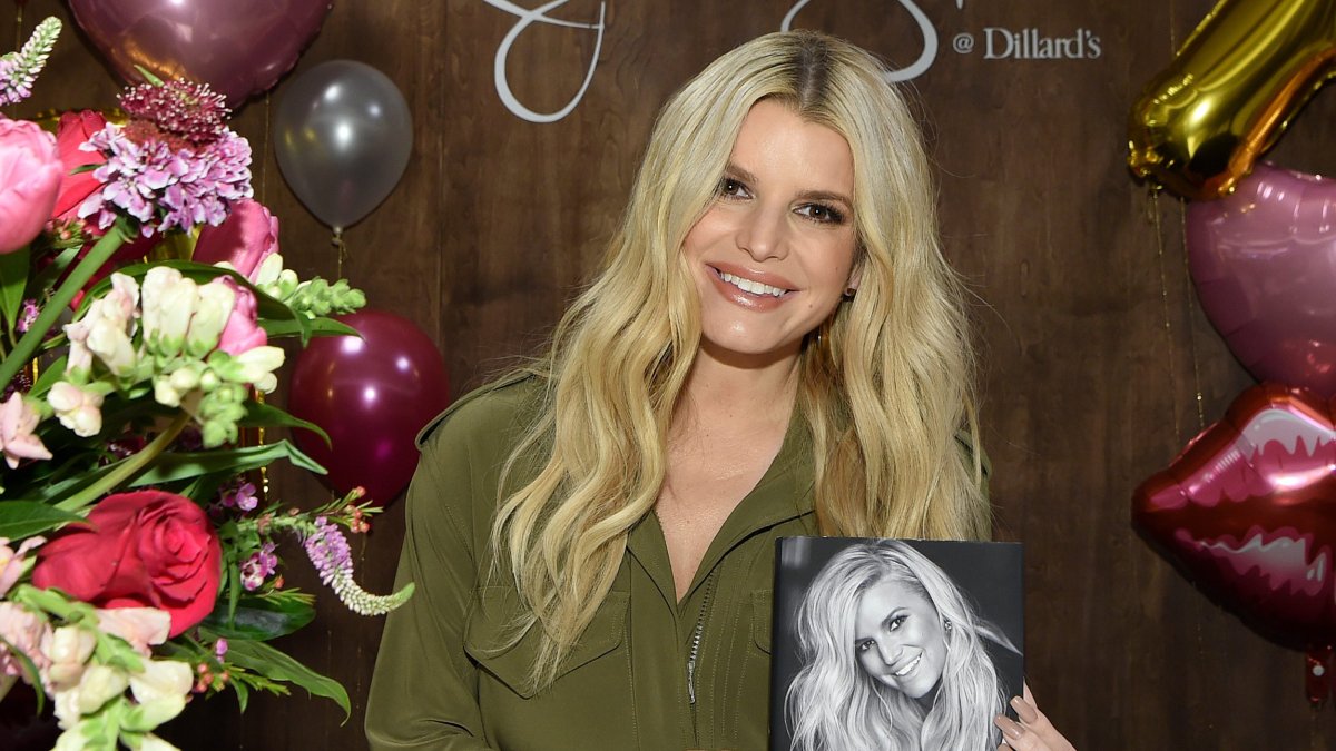 Jessica Simpson Recollects ‘Living in a Lie’ All through a Secret Affair With a ‘Massive Movie Star’
