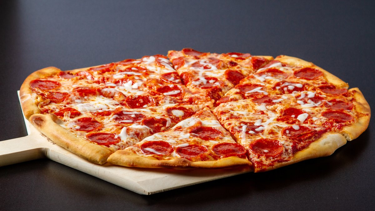 19 Bargains & Freebies for National Pizza Working day