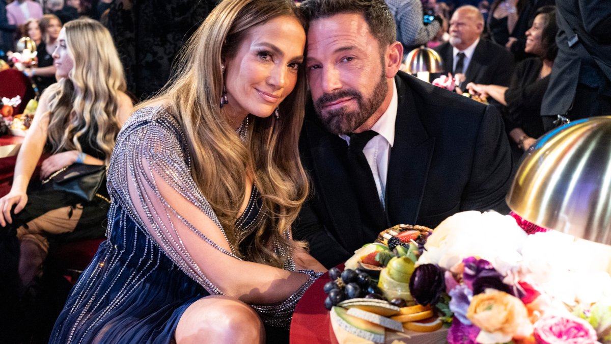 Jennifer Lopez Pokes Pleasurable of Ben Affleck’s ‘Happy Face’ Just after Viral Grammys Meme