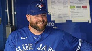 Blue Jays agree to terms with manager John Schneider on three-year