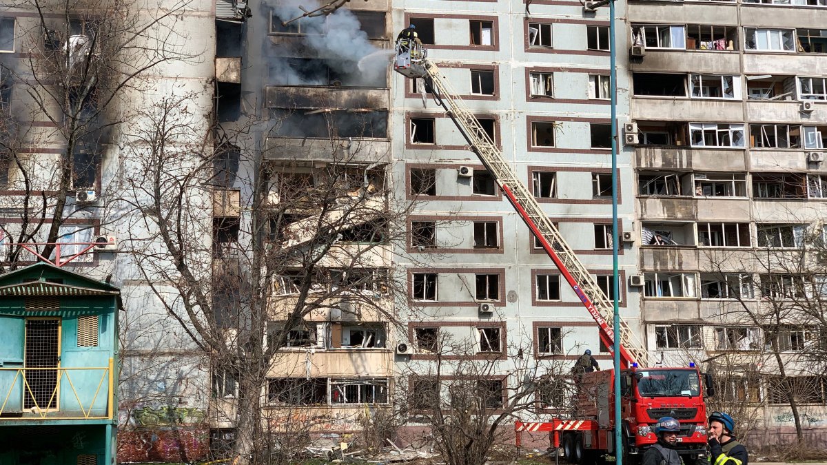 Ukraine War Live Updates: Russian Strikes Overnight Kill Civilians; Estonia Calls China Peace Plan 'Extremely Unfair' – NBC 6 South Florida - Vimarsana News