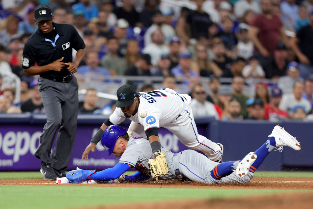 Marlins' Starling Marte out with fractured rib