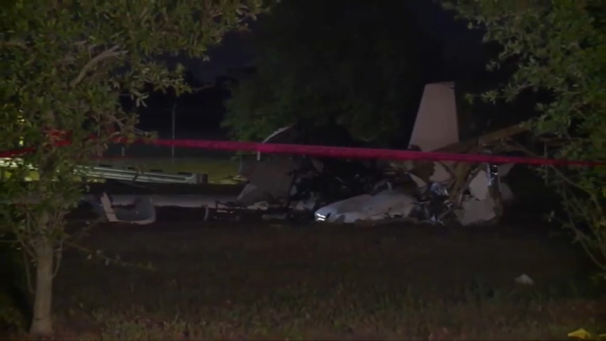 Small Plane Crashes in Lantana Killing 2 – NBC 6 South Florida