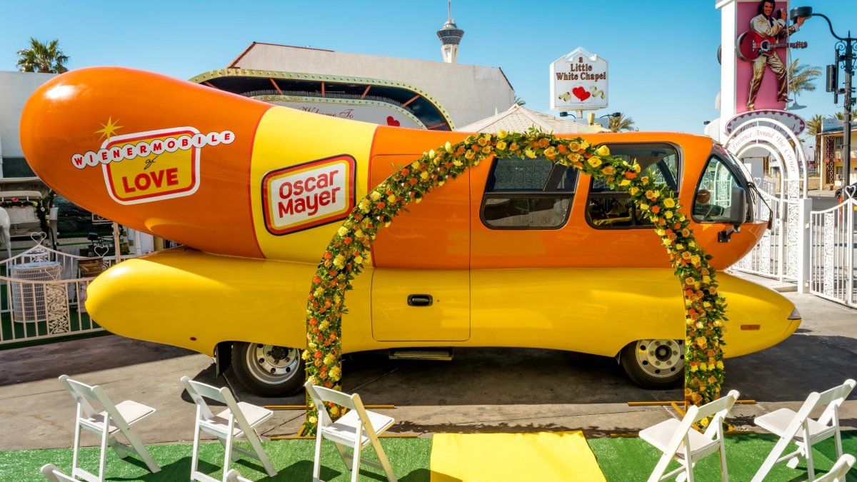 You Can Know Get Married at the Oscar Mayer Wienermobile