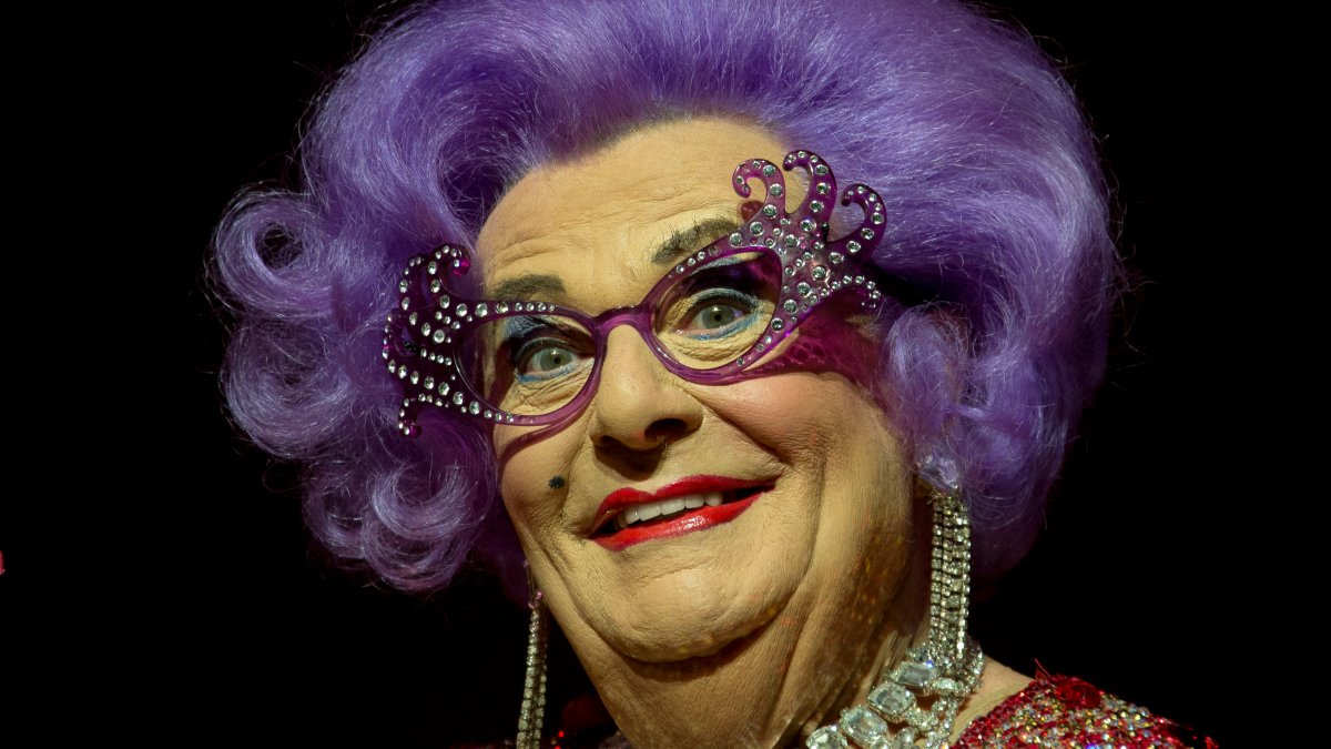 Dame Edna Creator Barry Humphries Dies in Sydney at 89